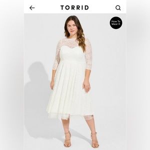 TORRID Ivory Lace Tea-length wedding dress, size 16, NWT